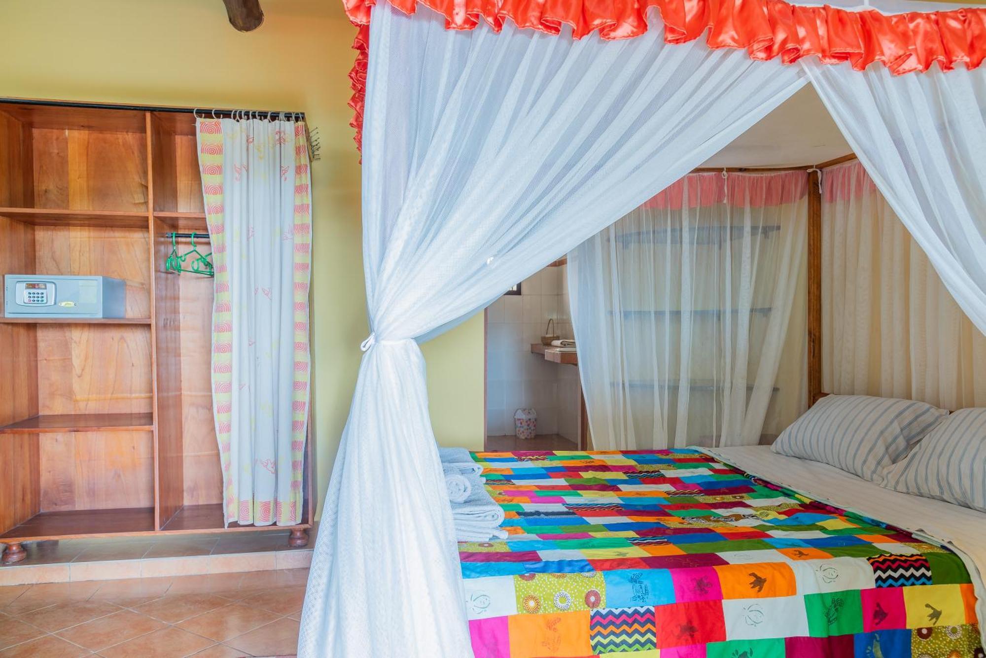 Aparthotel Jardin Tropical บุจัมบุรา ภายนอก รูปภาพ