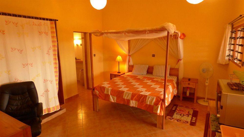 Aparthotel Jardin Tropical บุจัมบุรา ภายนอก รูปภาพ